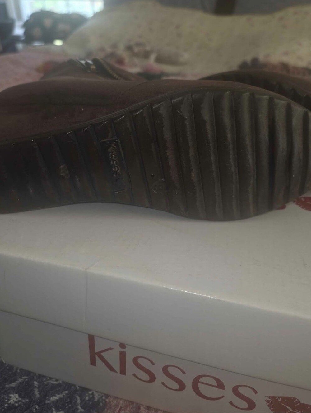 Kisses Women's Brown Faux Suede Wedge Ankle Booties Side Zip Size 8 - Picture 3 of 7